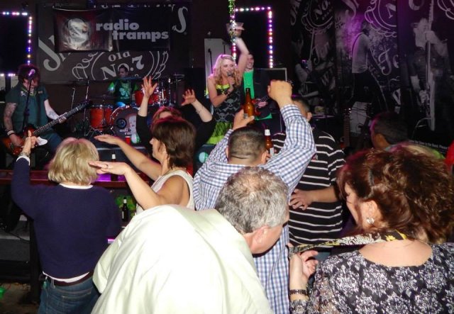 RadioTramps - Turtle Creek Tavern Sports Bar - Columbus - St. Paddys Day