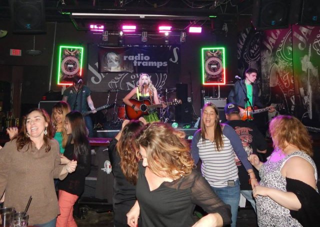RadioTramps - Turtle Creek Tavern Sports Bar - Columbus - St. Paddys Day