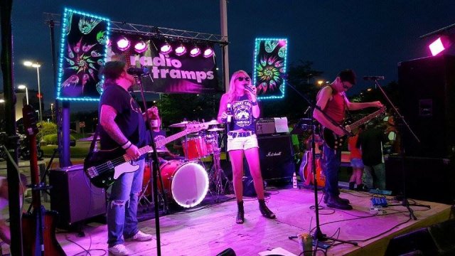 Quaker Steak & Lube Polaris and RadioTramps